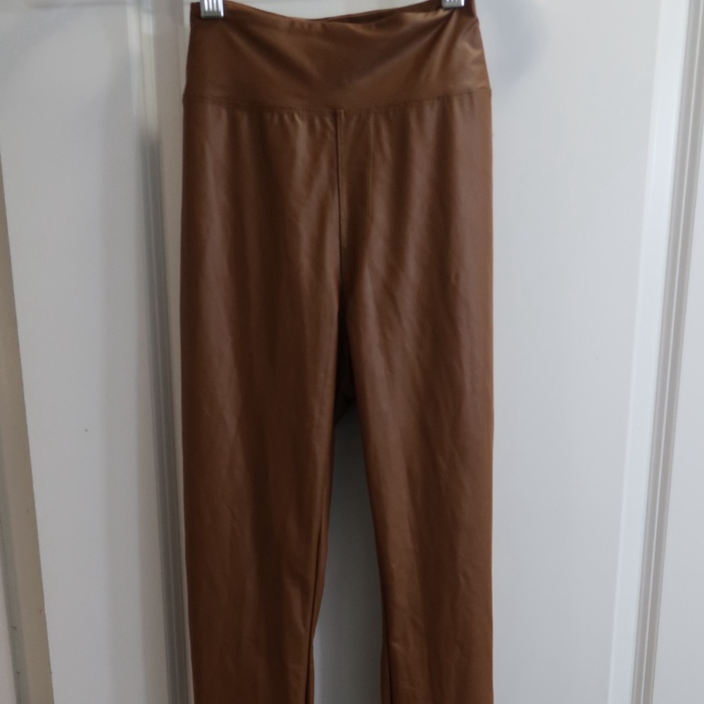 Aerie Women's Tan Chinos